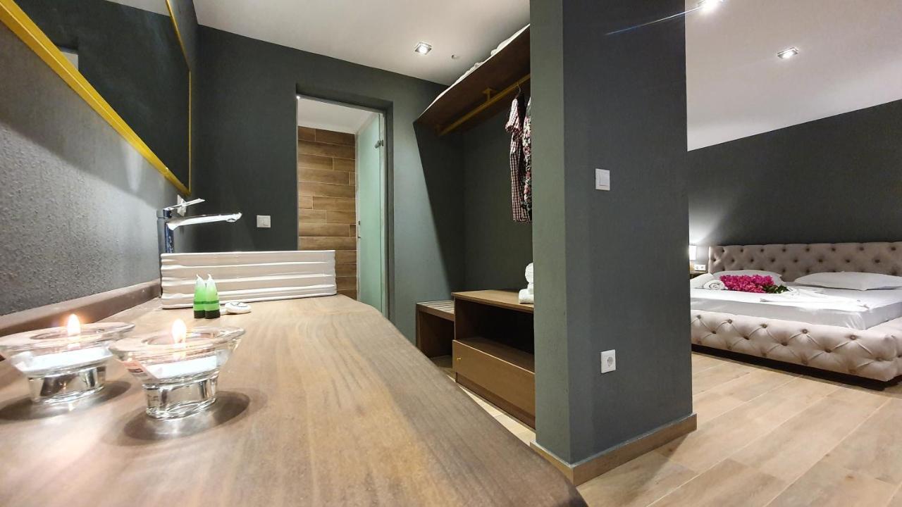 Hotel Viky Сарти Экстерьер фото