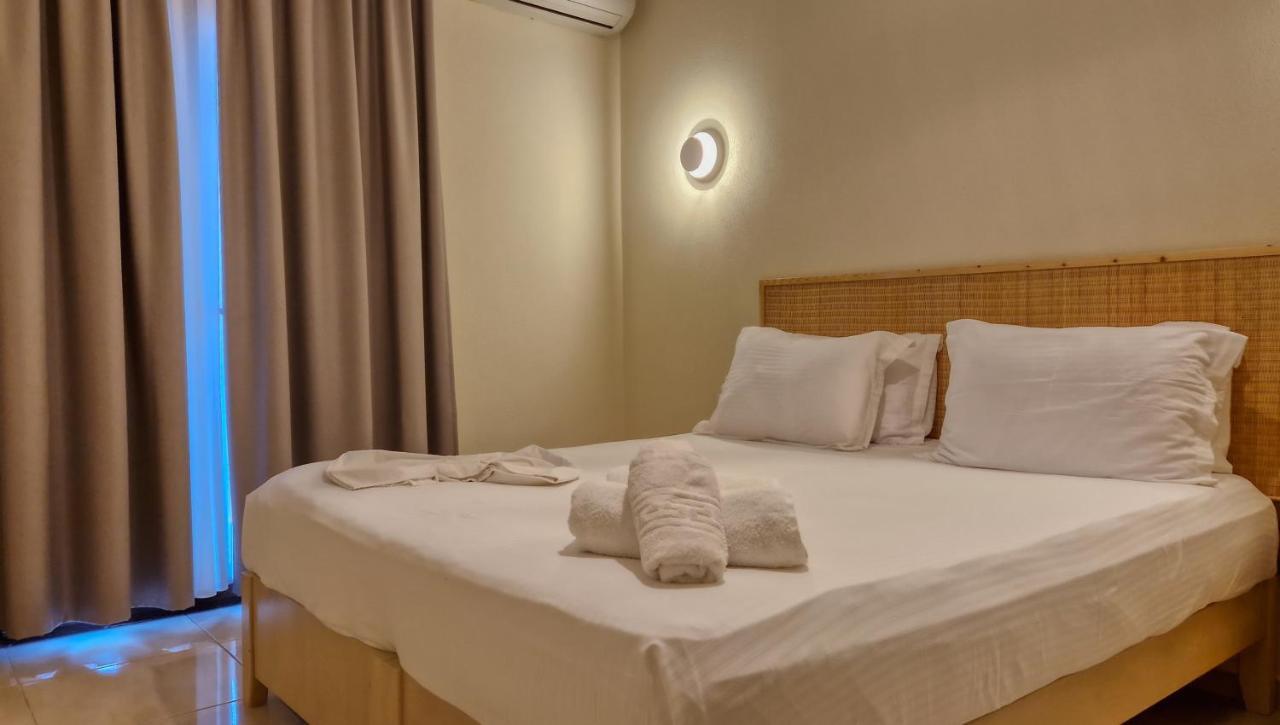 Hotel Viky Сарти Экстерьер фото