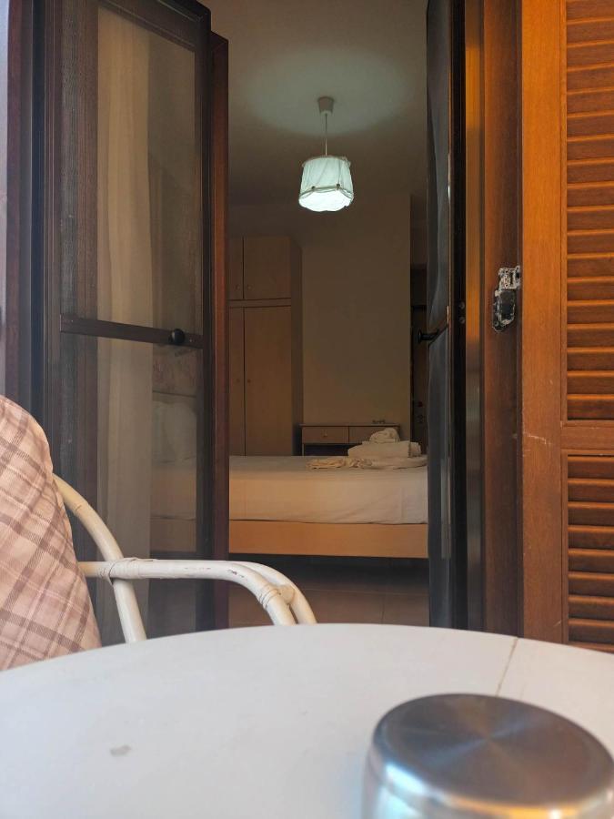 Hotel Viky Сарти Экстерьер фото