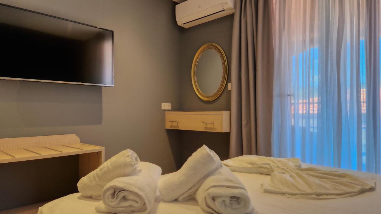 Hotel Viky Сарти Экстерьер фото