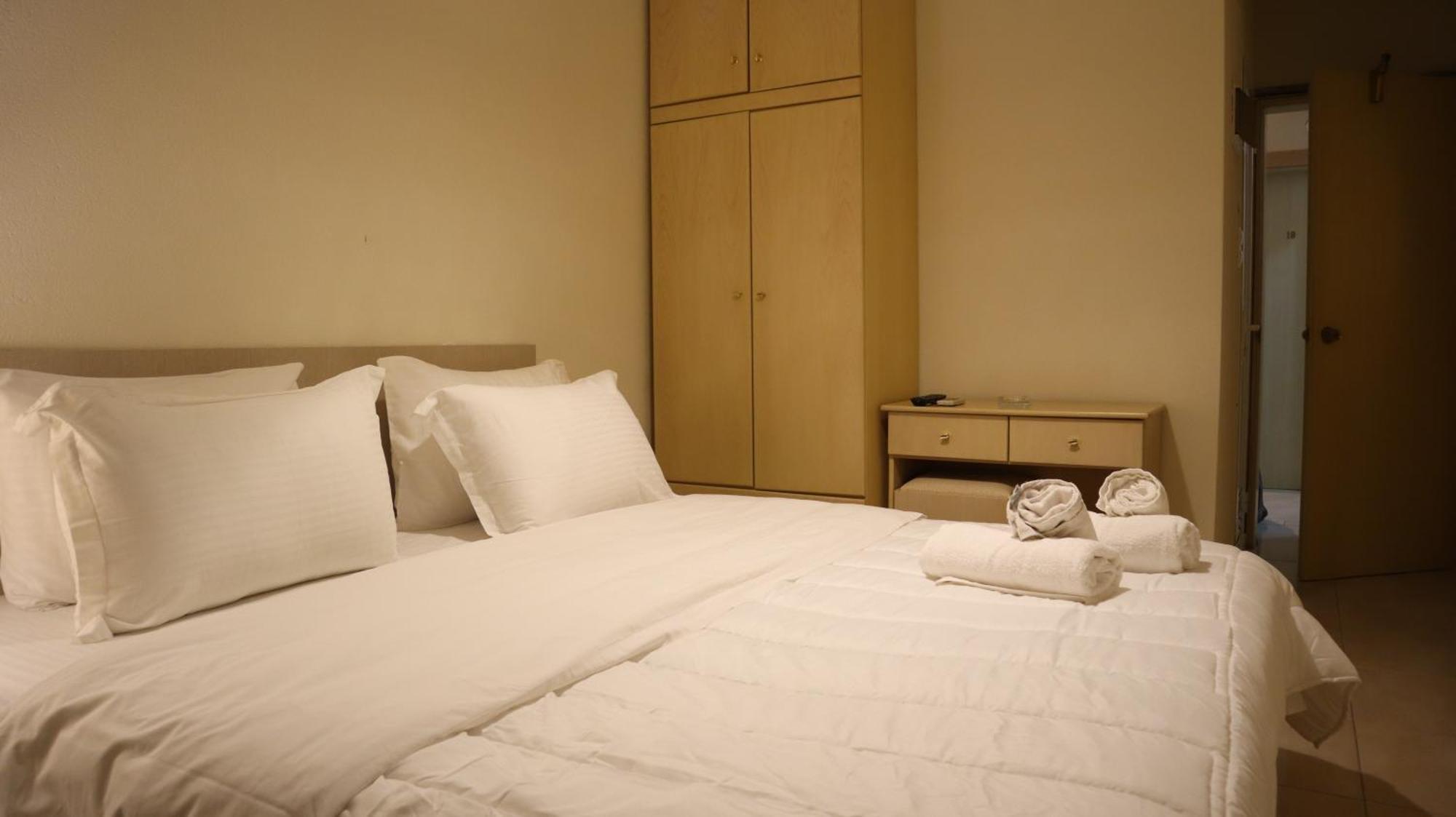 Hotel Viky Сарти Экстерьер фото